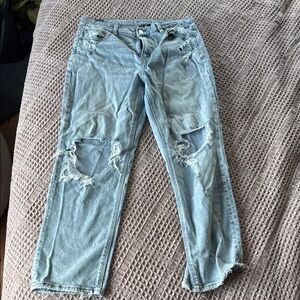 American Eagle Outfitters High Rise Blue Jeans Distressed